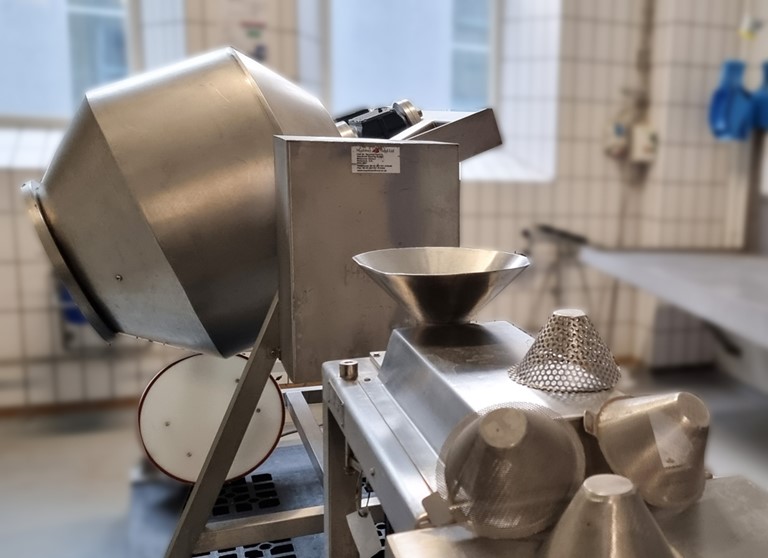Uniball Mixer